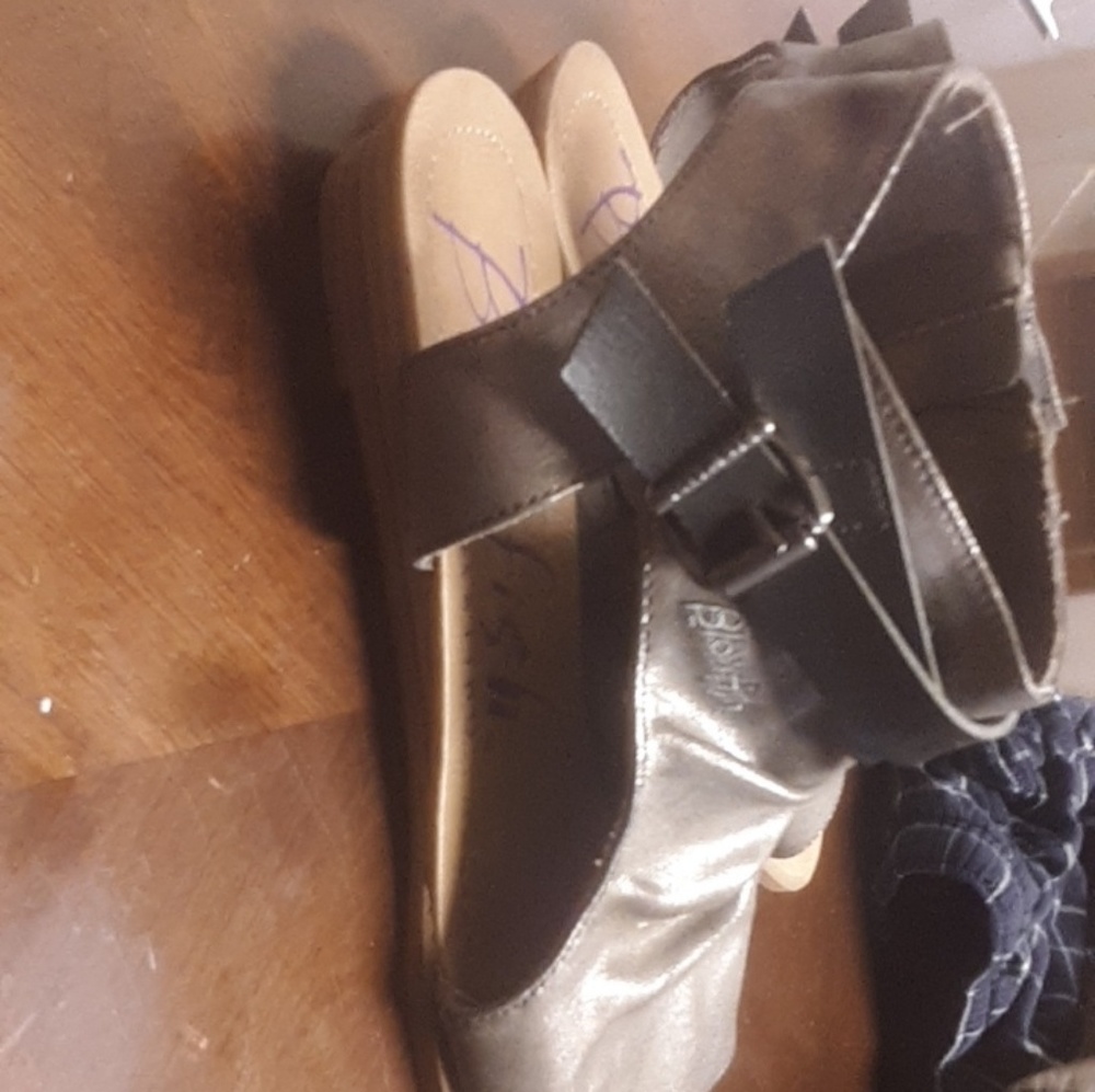 Blowfish sandals